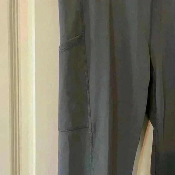 NWOT Tommy Hilfiger Gray Leggings SZ S - Picture 2 of 8